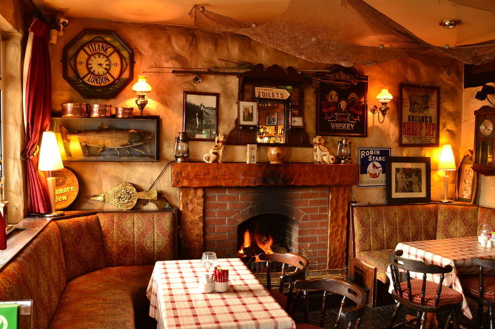 Fairhill House Hotel Clonbur エクステリア 写真